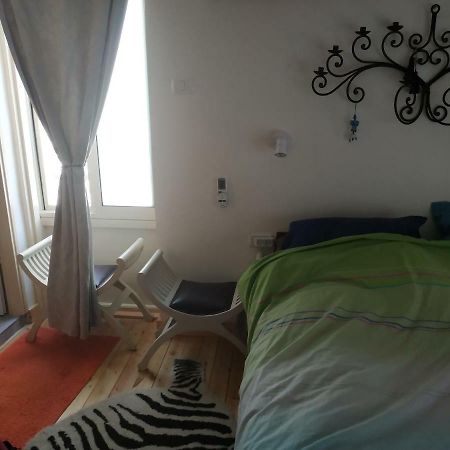 Studio Apt Great Location Heart Of Downtown District Apartment Haifa Exterior photo