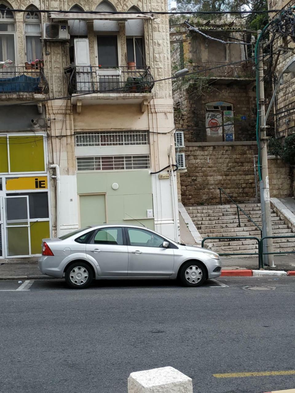 Studio Apt Great Location Heart Of Downtown District Apartment Haifa Exterior photo