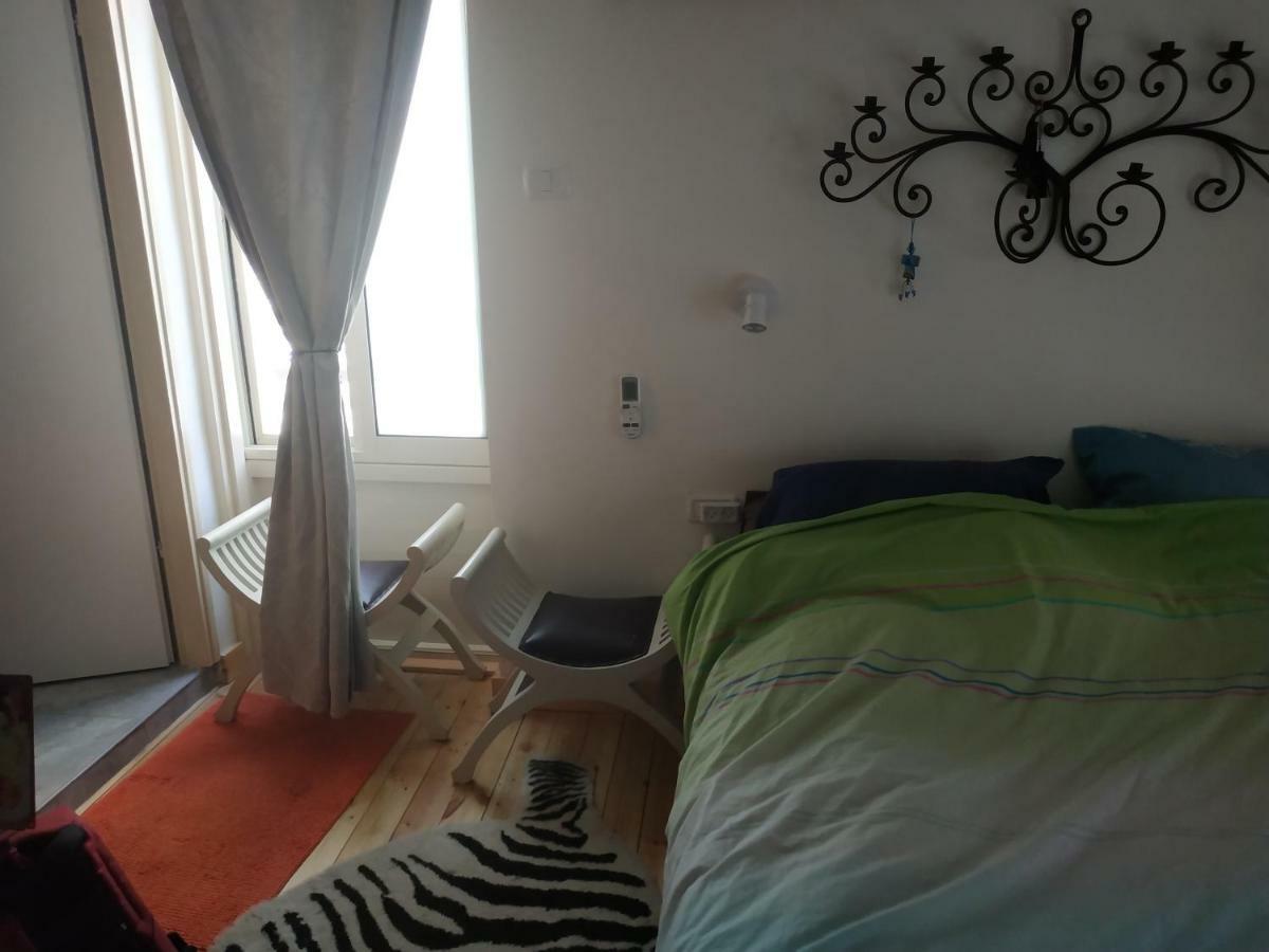 Studio Apt Great Location Heart Of Downtown District Apartment Haifa Exterior photo