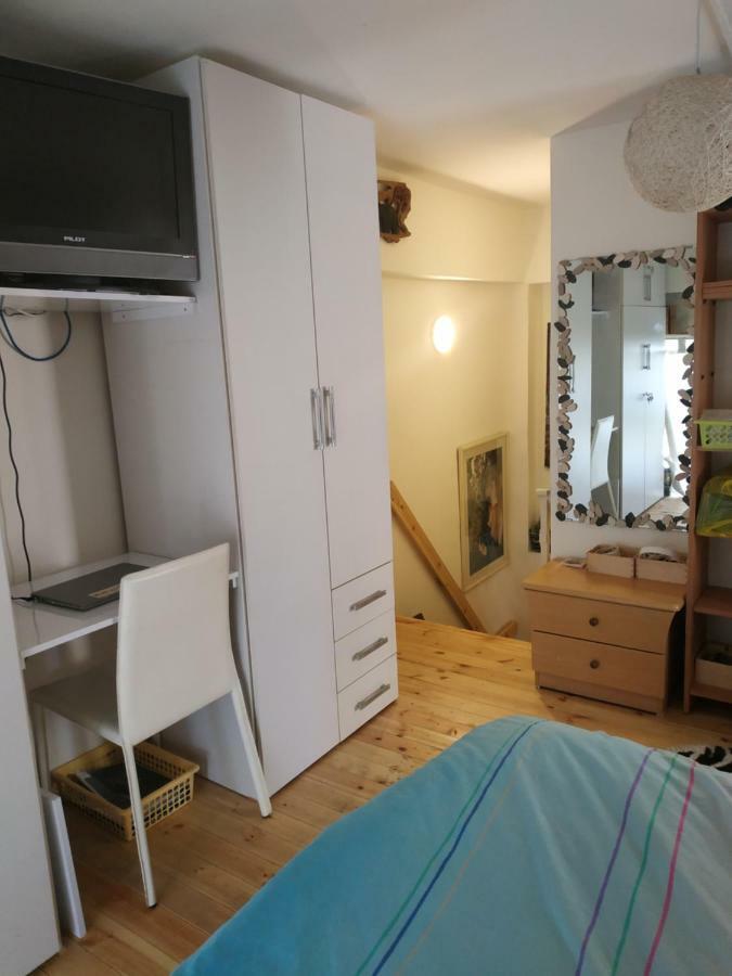Studio Apt Great Location Heart Of Downtown District Apartment Haifa Exterior photo