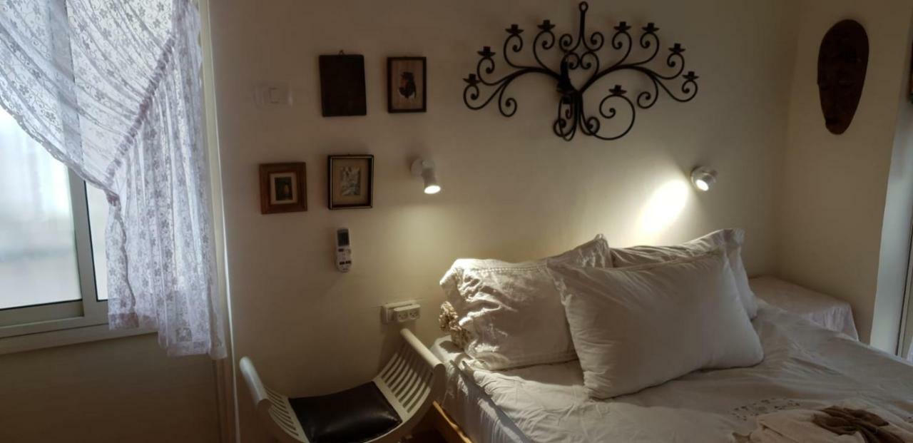 Studio Apt Great Location Heart Of Downtown District Apartment Haifa Exterior photo
